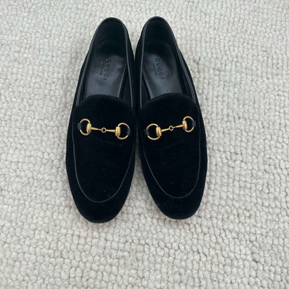 Gucci Jordaan Black Velvet Loafers with Gold Detail